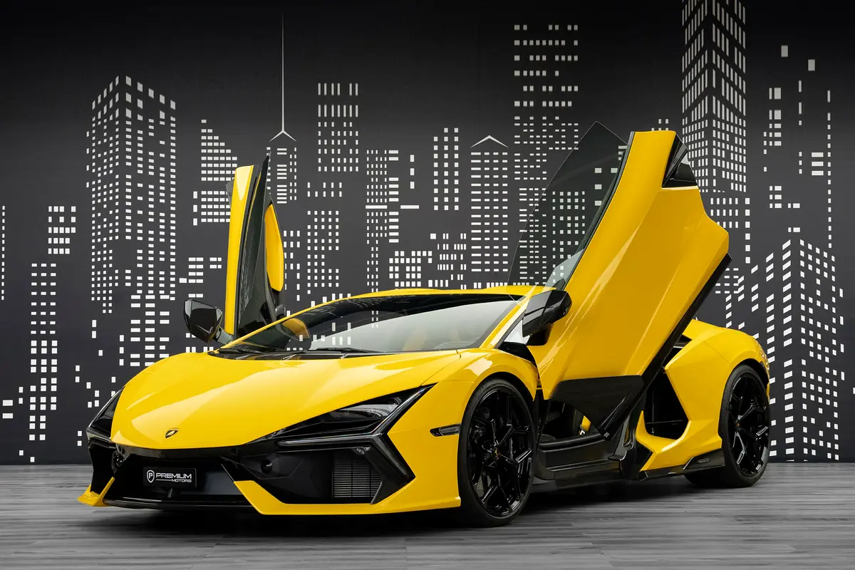 Lamborghini Revuelto, 2024 — фото 2 из 10