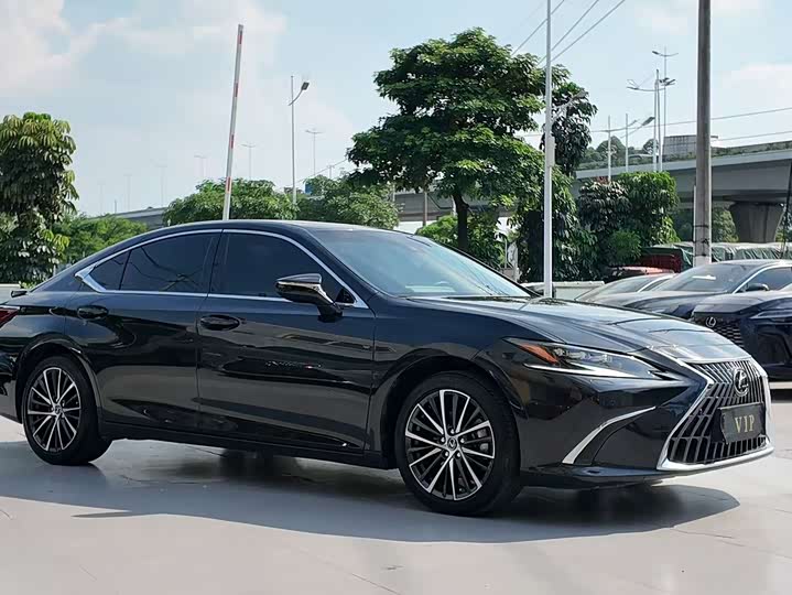 Lexus ES, 2024 — фото 3 из 9