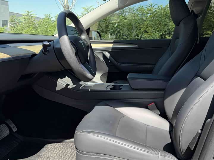Tesla Model Y, 2022 — фото 5 из 9