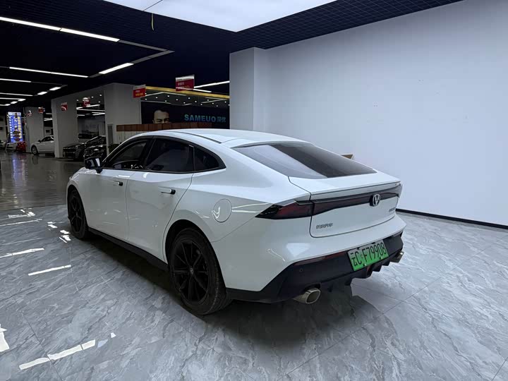Changan UNI-V Hybrid, 2023 — фото 9 из 9