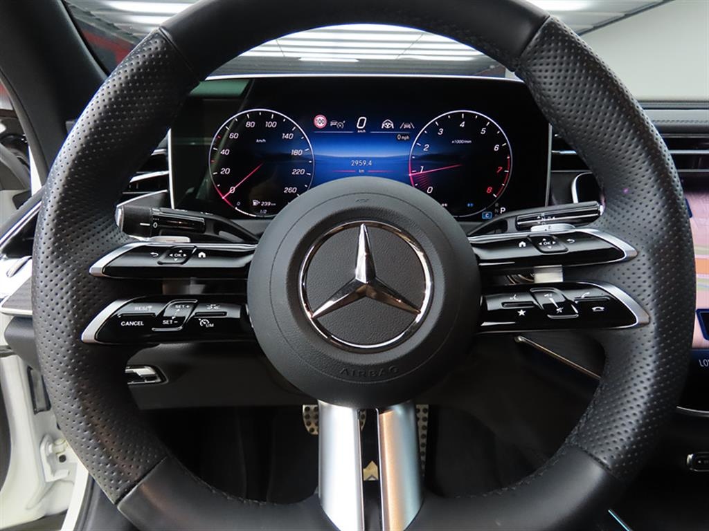 Mercedes-Benz E-Class, 2025 — фото 7 из 12