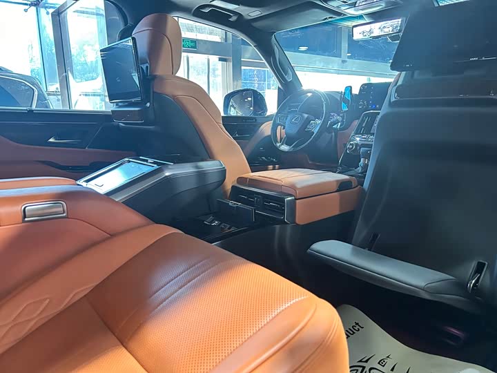 Lexus LX, 2025 — фото 4 из 9