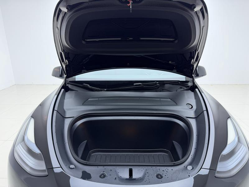 Tesla Model Y, 2023 — фото 12 из 12