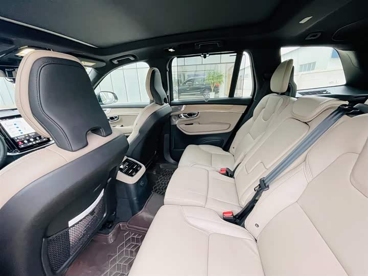 Volvo XC90 Hybrid, 2025 — фото 9 из 9