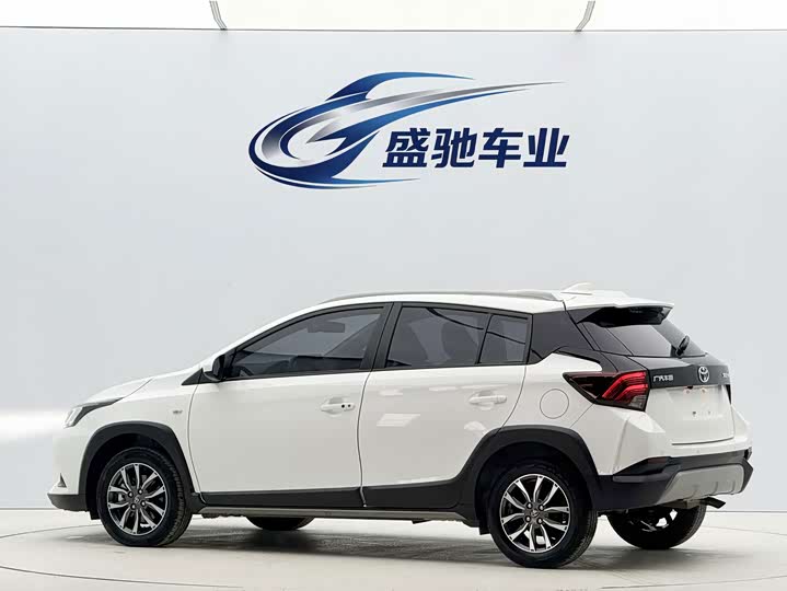Toyota Yaris L Hatchback, 2022 — фото 4 из 9