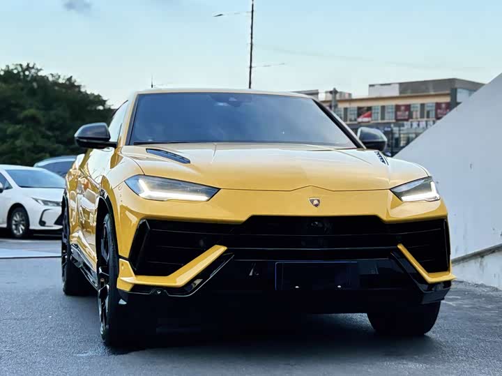 Lamborghini Urus, 2023 — фото 3 из 9