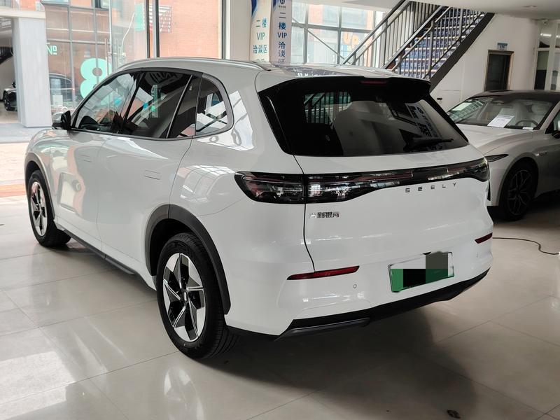 Geely Galaxy E5, 2026 — фото 4 из 12