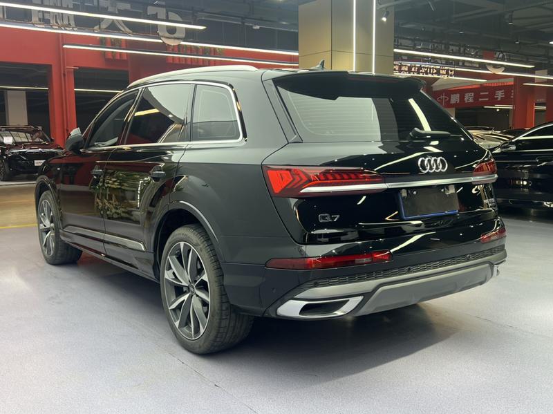 Audi Q7, 2023 — фото 4 из 12