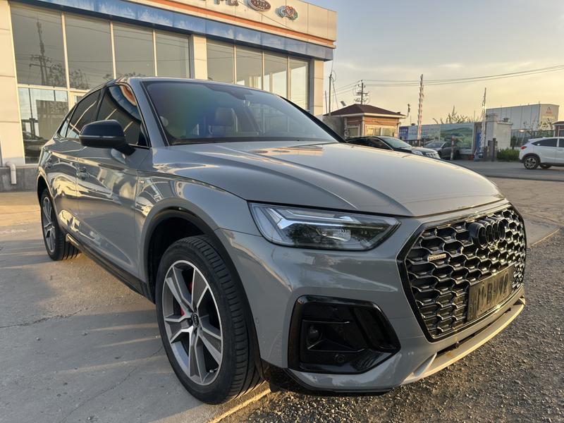 Audi Q5L Sportback, 2022 — фото 3 из 12