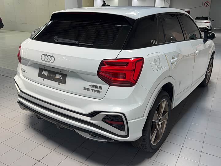 Audi Q2L, 2022 — фото 9 из 9