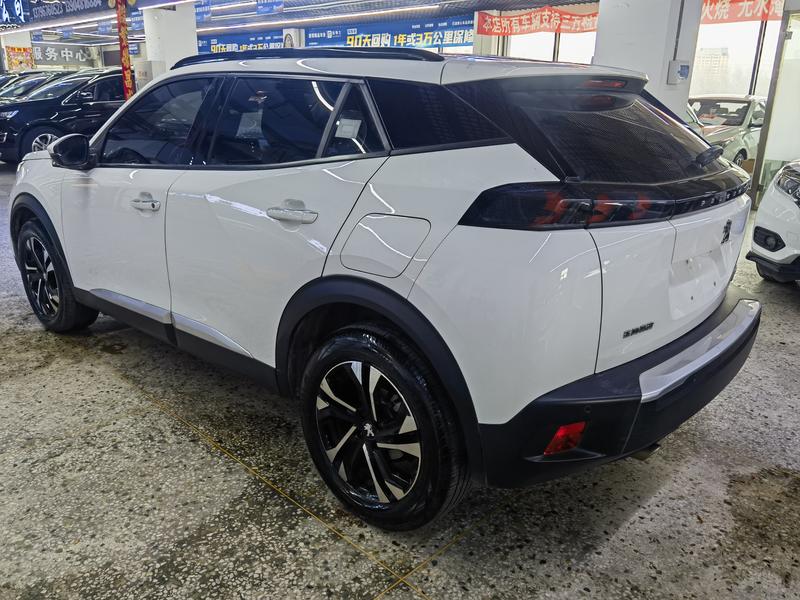 Peugeot 2008, 2022 — фото 4 из 11
