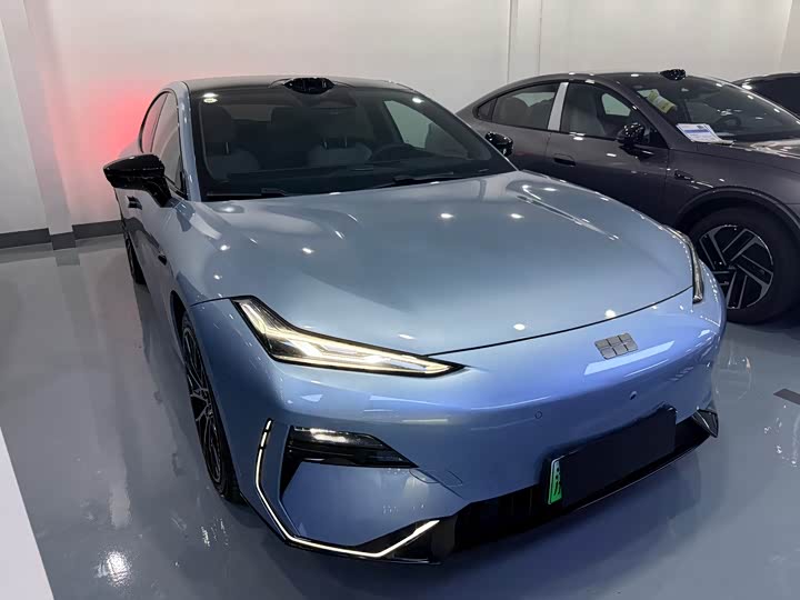 Geely Galaxy E8, 2025 — фото 3 из 9