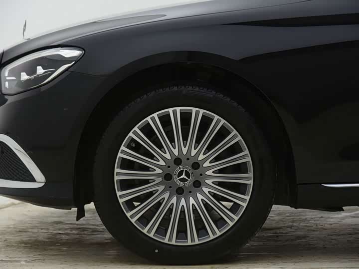 Mercedes-Benz E-Class, 2022 — фото 3 из 9