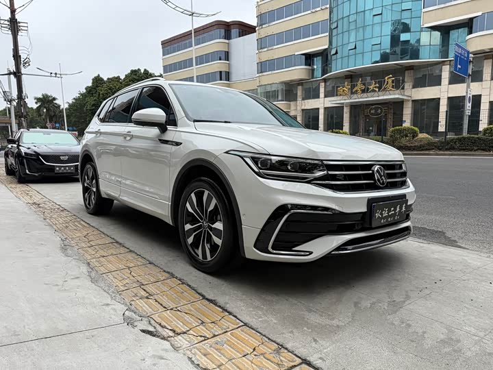 Volkswagen Tiguan L Pro, 2022 — фото 3 из 9