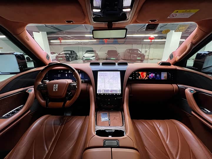 BYD Yangwang U8, 2023 — фото 6 из 9