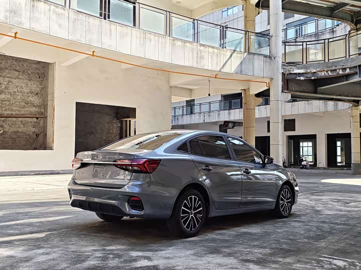 Roewe i5, 2022 — фото 6 из 9