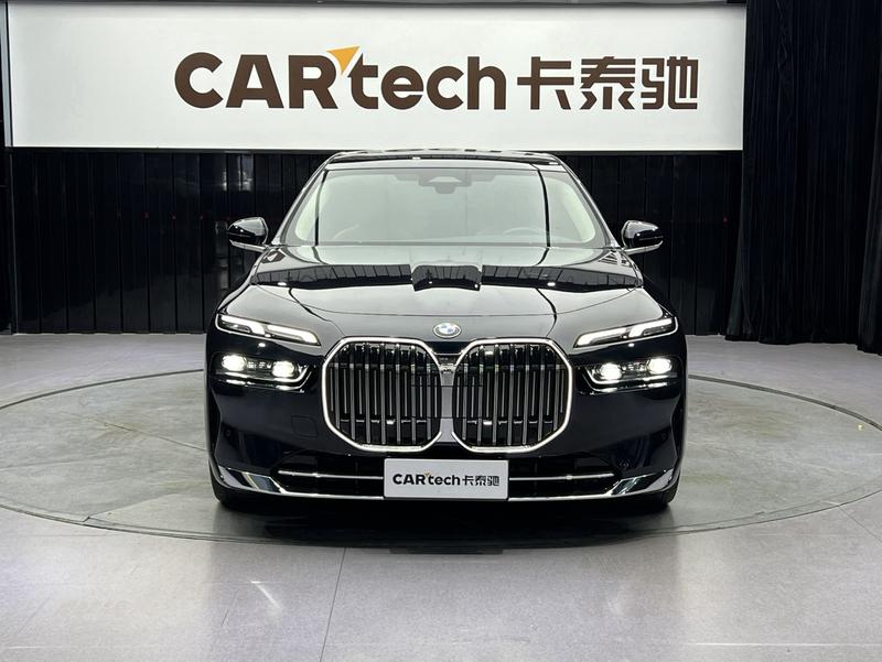 BMW 7 Series, 2024 — фото 2 из 10