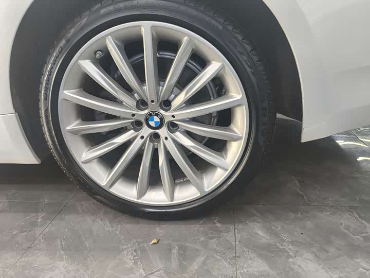 BMW 5 Series, 2022 — фото 8 из 9