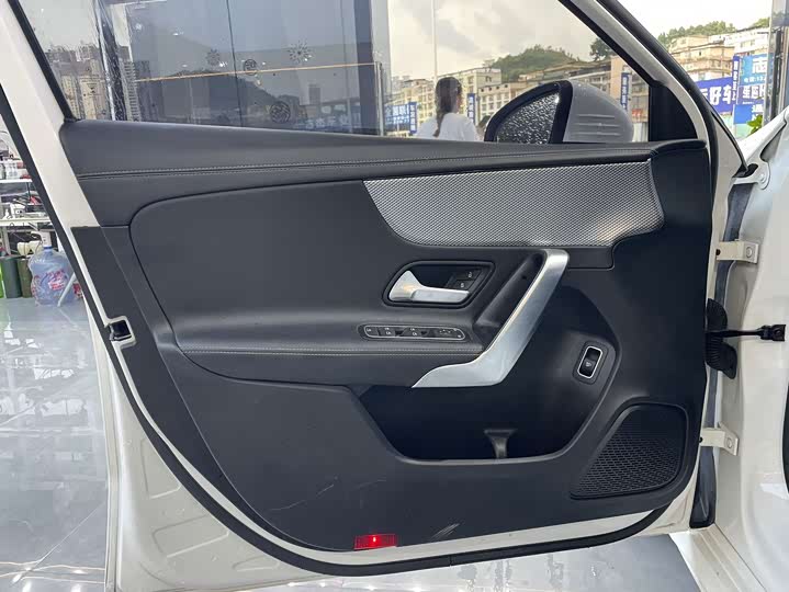 Mercedes-Benz A-Class, 2022 — фото 5 из 9