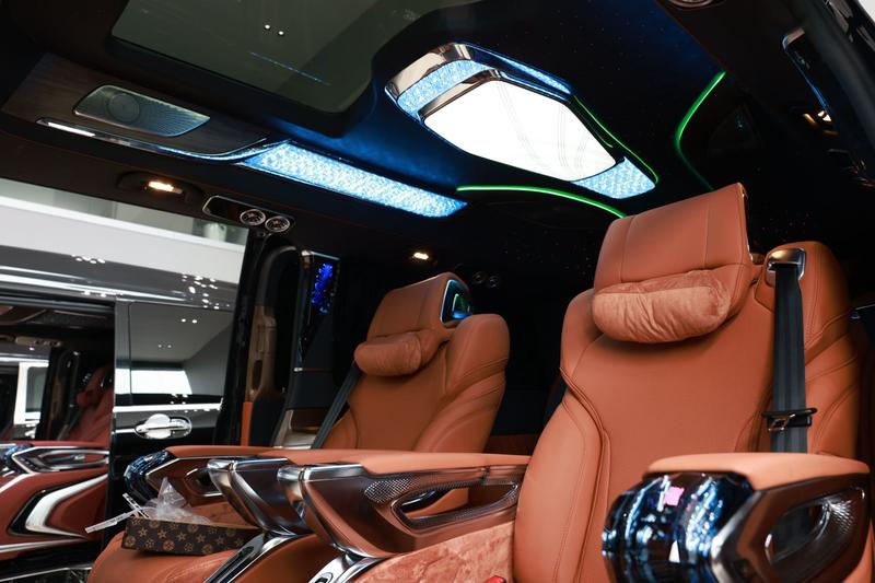 Mercedes-Benz V-Class, 2025 — фото 3 из 7