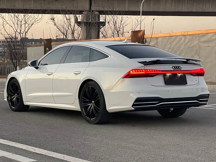 Audi A7, 2023 — фото 6 из 9