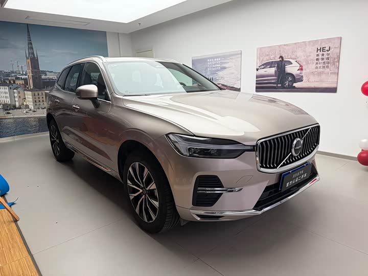 Volvo XC60, 2024 — фото 3 из 9