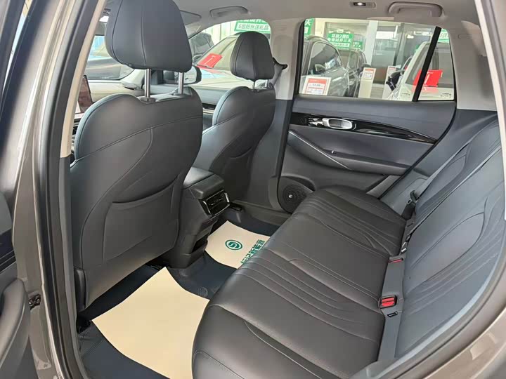 Geely Galaxy E5, 2025 — фото 6 из 9