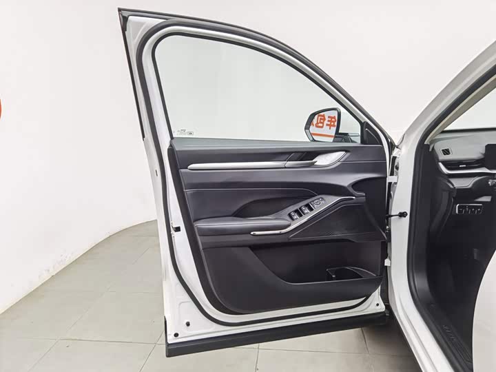 Haval H6 Hybrid, 2022 — фото 8 из 9