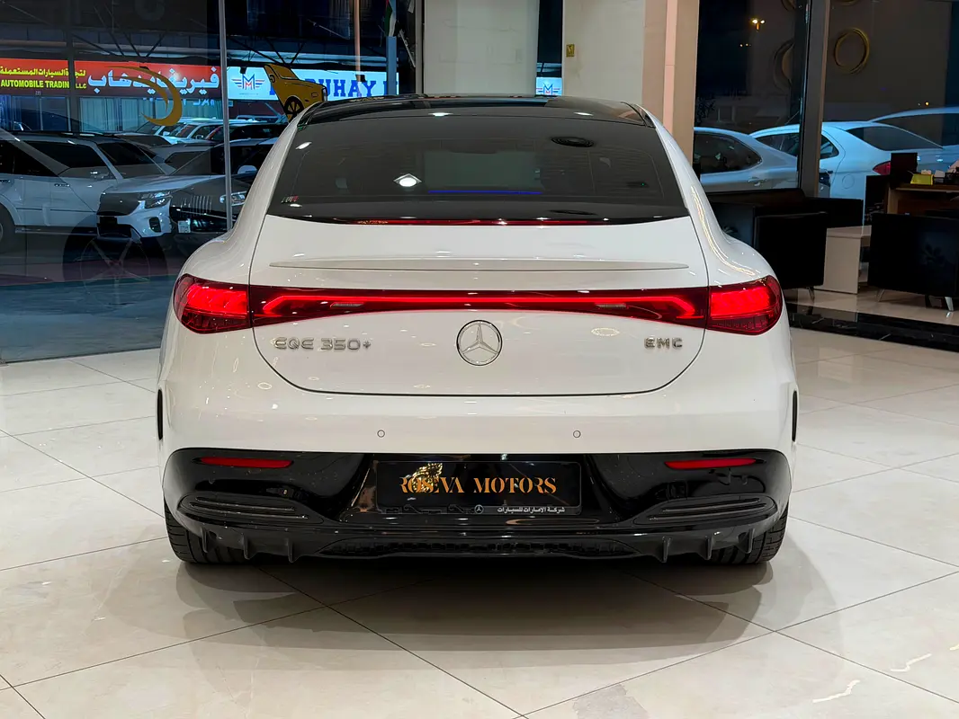 Mercedes-Benz EQE, 2023 — фото 4 из 10