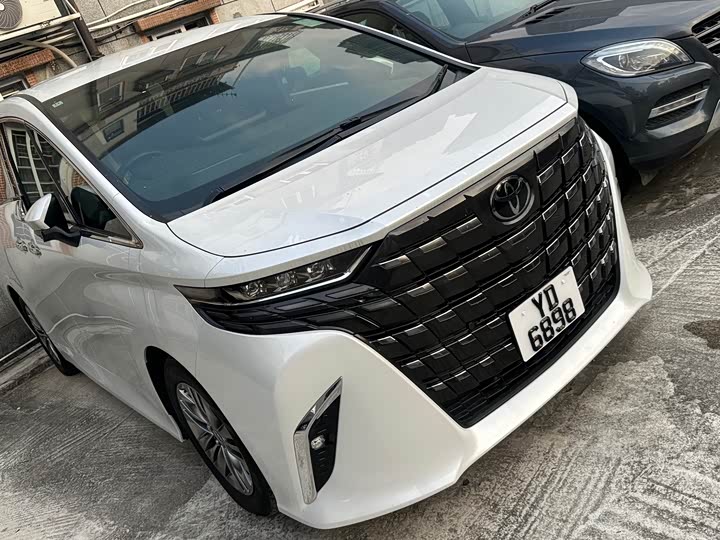 Toyota Alphard, 2025 — фото 3 из 9