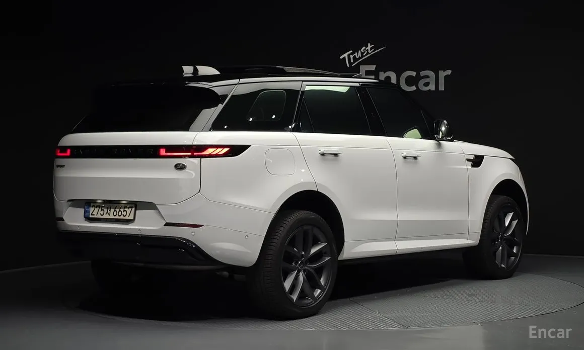 Land Rover Range Rover Sport, 2023 — фото 2 из 12