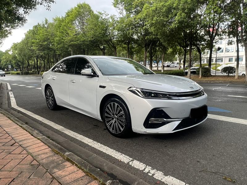 Geely Galaxy A7, 2025 — фото 3 из 10
