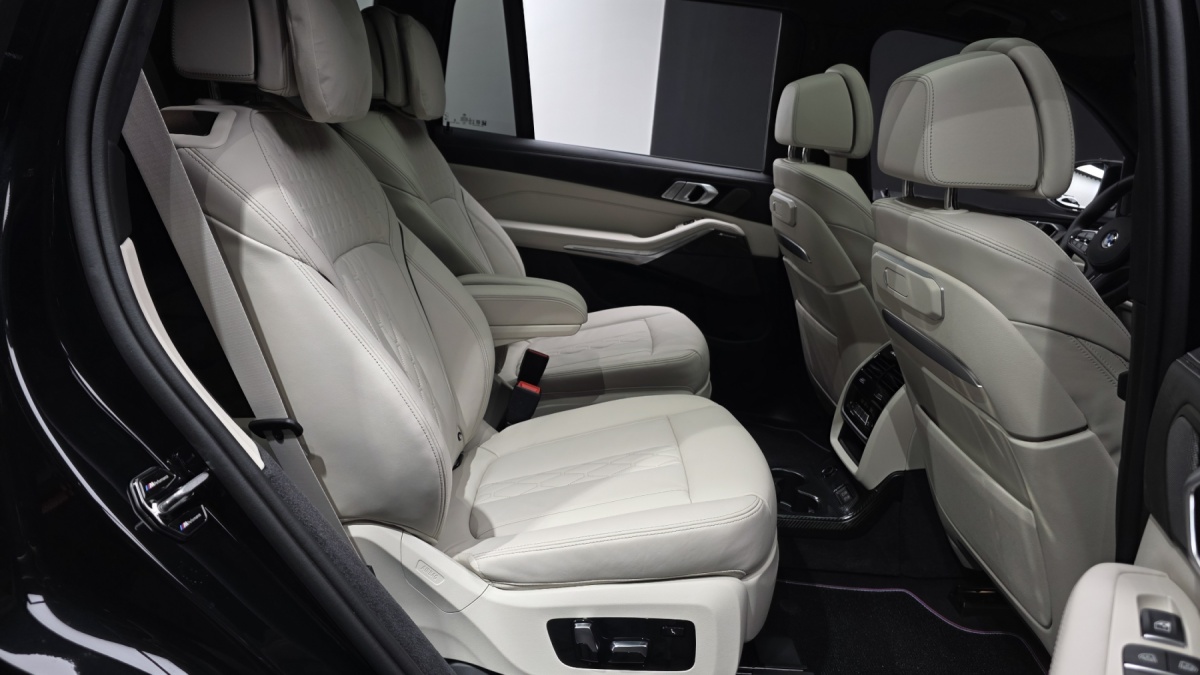 BMW X7, 2025 — фото 11 из 12