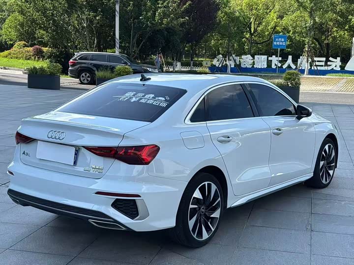 Audi A3, 2023 — фото 7 из 9