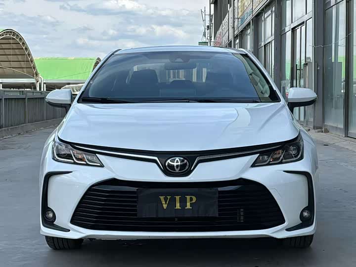 Toyota Corolla, 2023 — фото 2 из 9