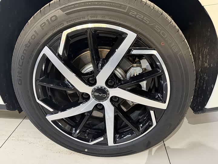 BYD Seal 07 DM-i Hybrid, 2025 — фото 9 из 9