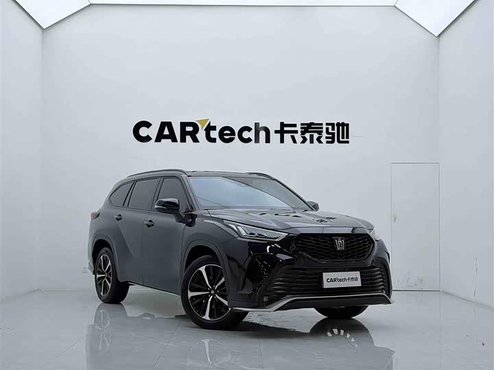 Toyota Crown Kluger, 2023 — фото 3 из 9