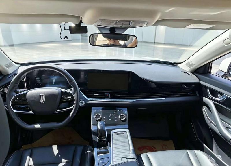 Bestune B70, 2023 — фото 7 из 11