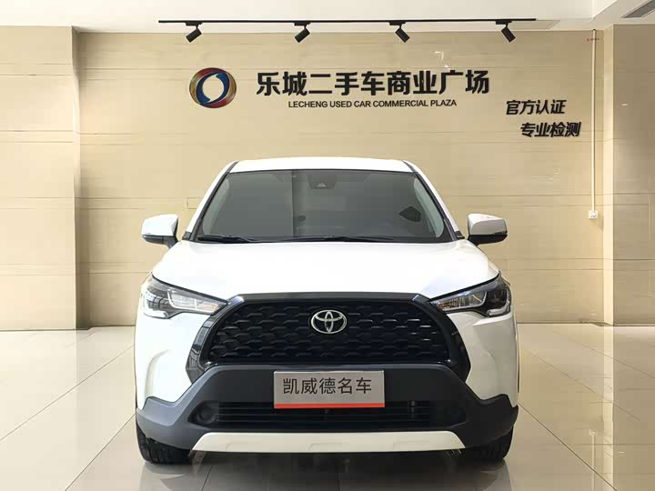 Toyota Corolla Cross, 2023 — фото 2 из 9