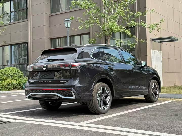 Volkswagen Tiguan L Pro, 2025 — фото 9 из 9