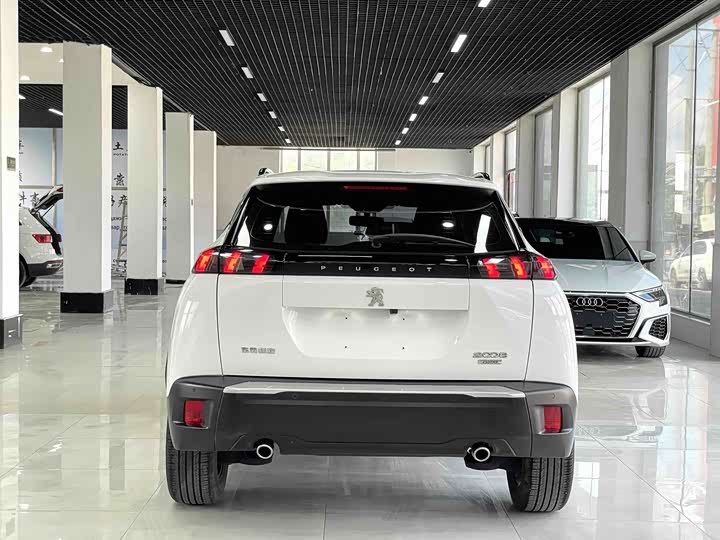 Peugeot 2008, 2022 — фото 5 из 9