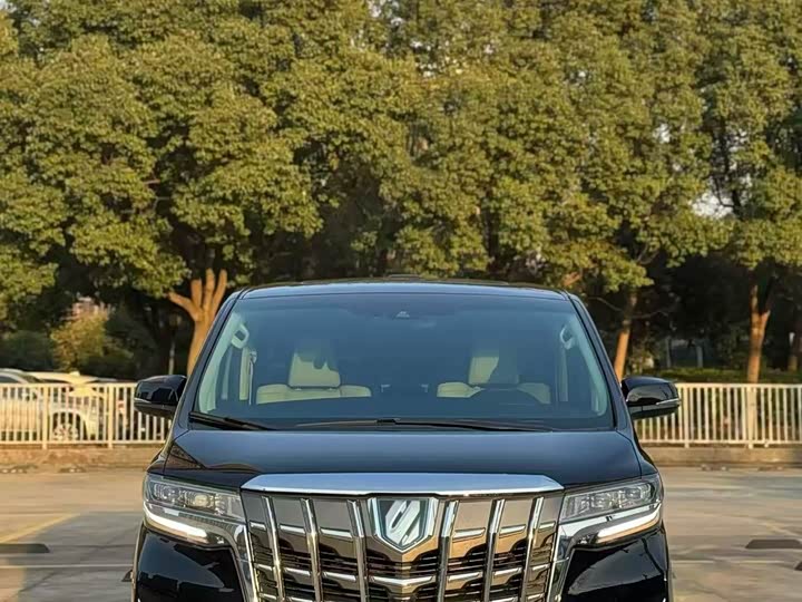Toyota Alphard, 2022 — купить в Санкт-Петербурге под ключ