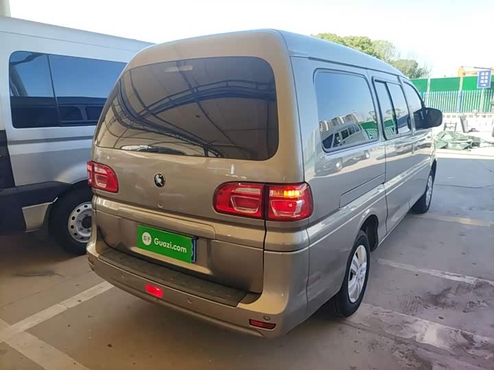 Dongfeng Forthing Lingzhi M5, 2024 — фото 7 из 9