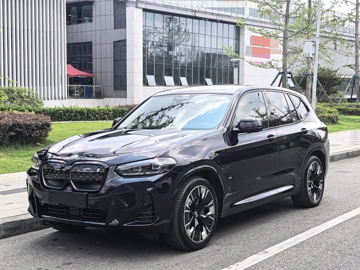 BMW iX3, 2024 — купить в Санкт-Петербурге под ключ