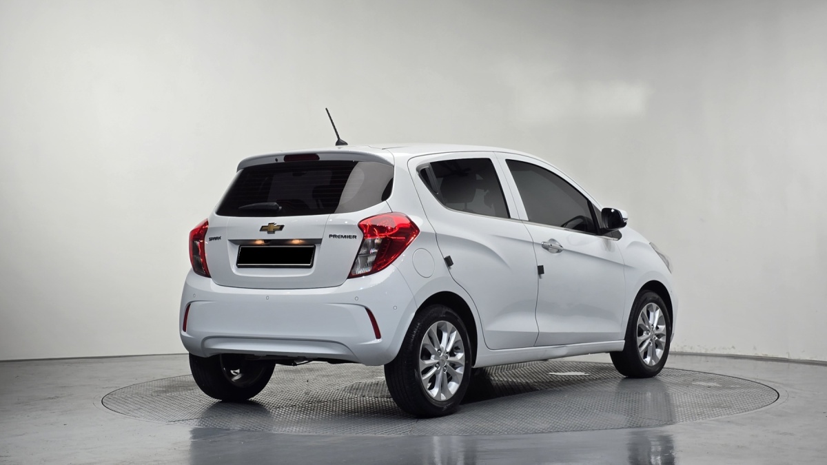 Chevrolet Spark, 2022 — фото 2 из 12