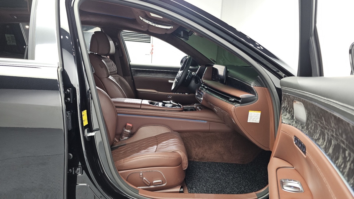Genesis G90, 2023 — фото 12 из 12