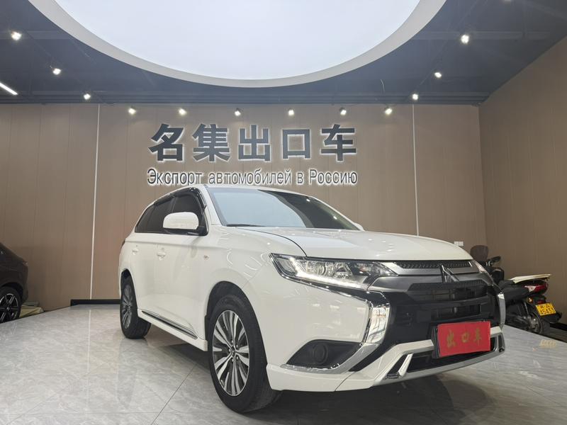 Mitsubishi Outlander, 2021 — фото 3 из 12