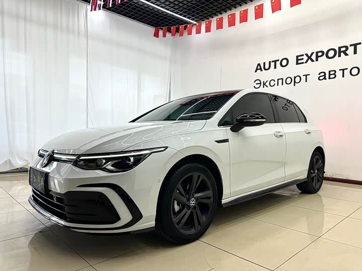 Volkswagen Golf, 2022 — купить в Саратове под ключ
