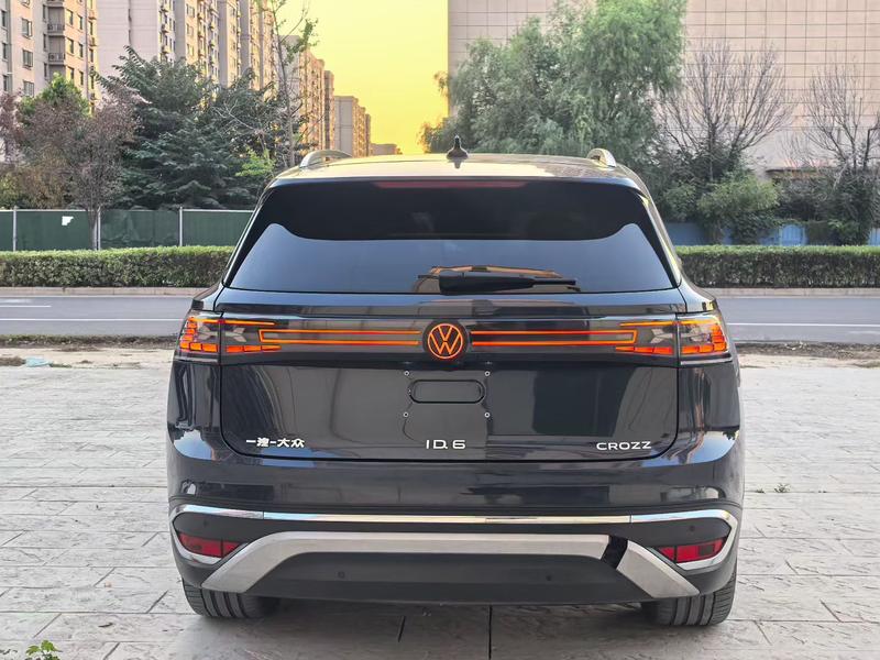Volkswagen ID.6 Crozz, 2023 — фото 5 из 10