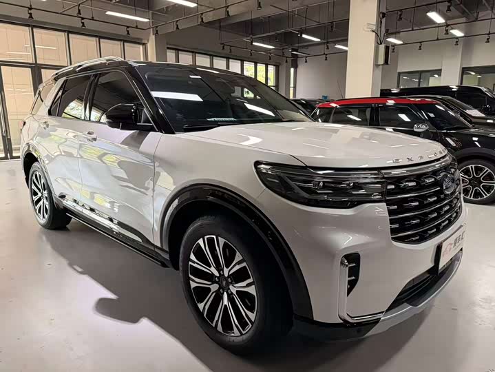 Ford Explorer, 2025 — фото 3 из 9